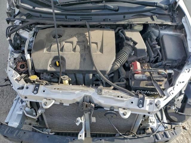 Toyota Corolla L Image 13