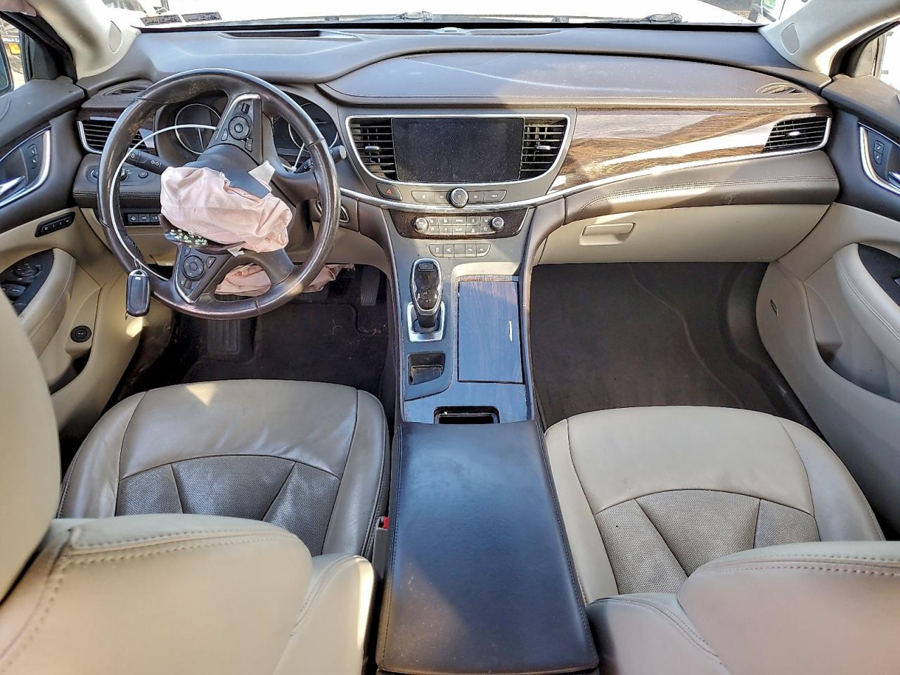 Buick LaCrosse Premium Image 8