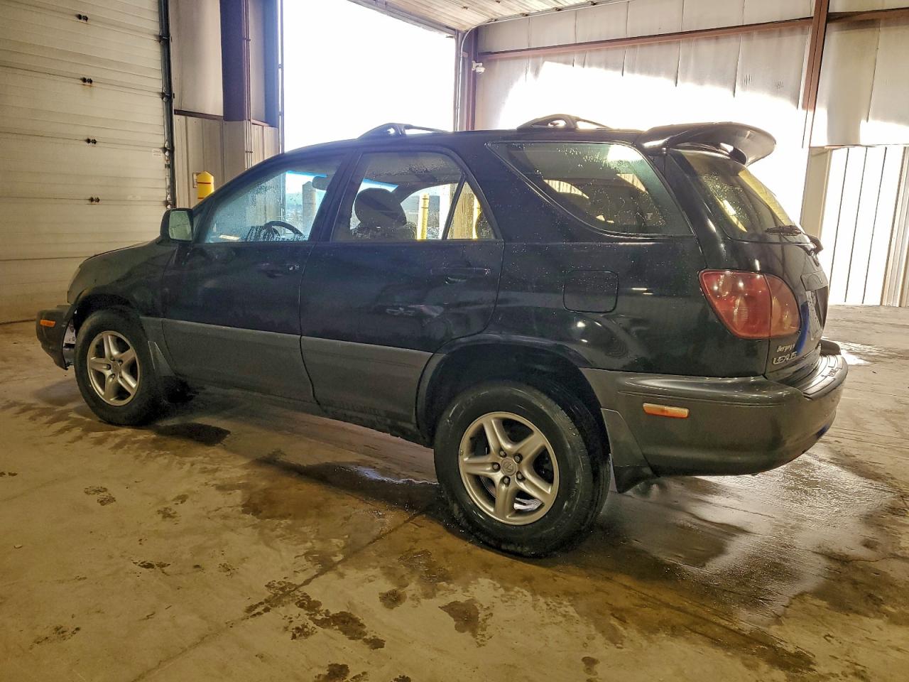 Lexus RX 300 Image 3