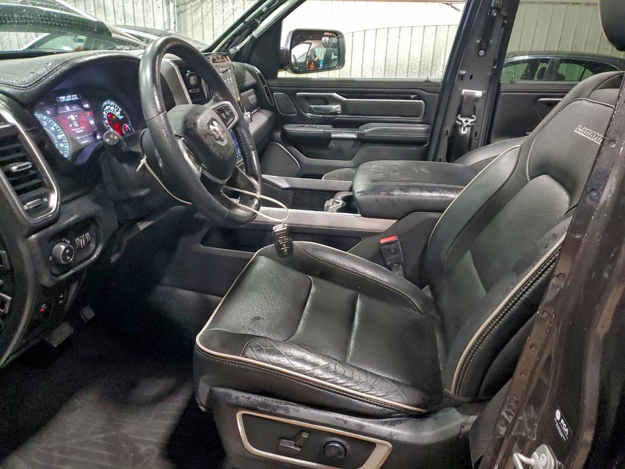 Ram 1500 Laramie Image 10