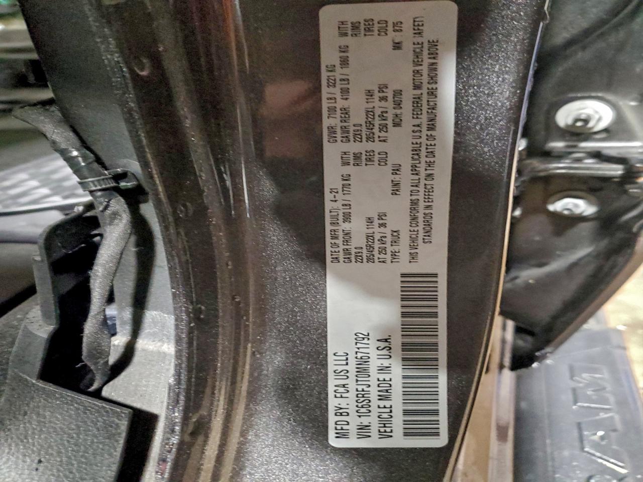 Ram 1500 Laramie Image 9