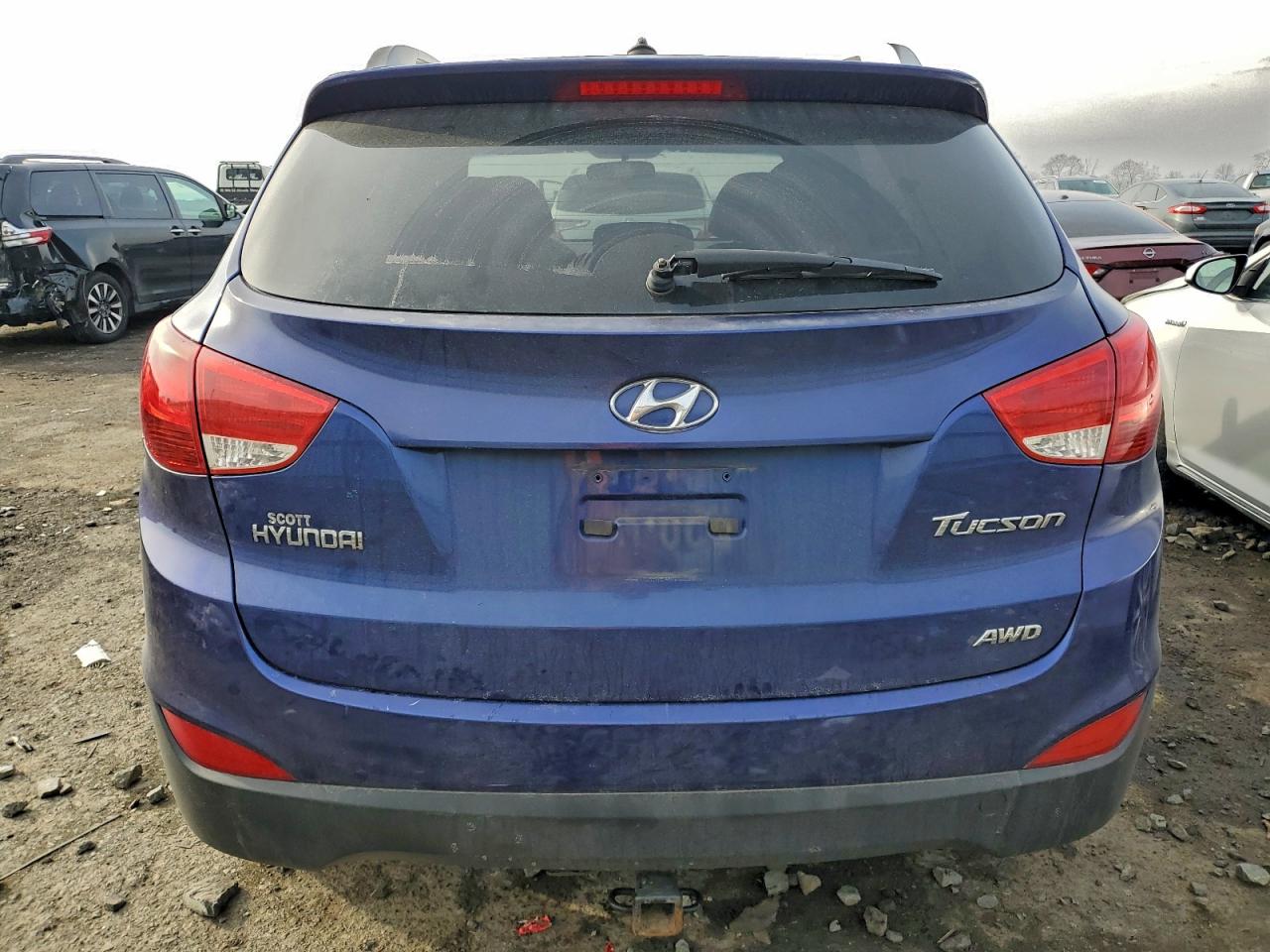 Hyundai TUCSON Gls Image 13