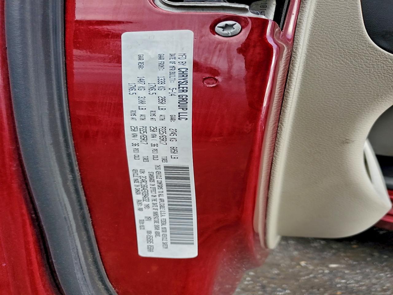 Chrysler Minivan Touring Image 8