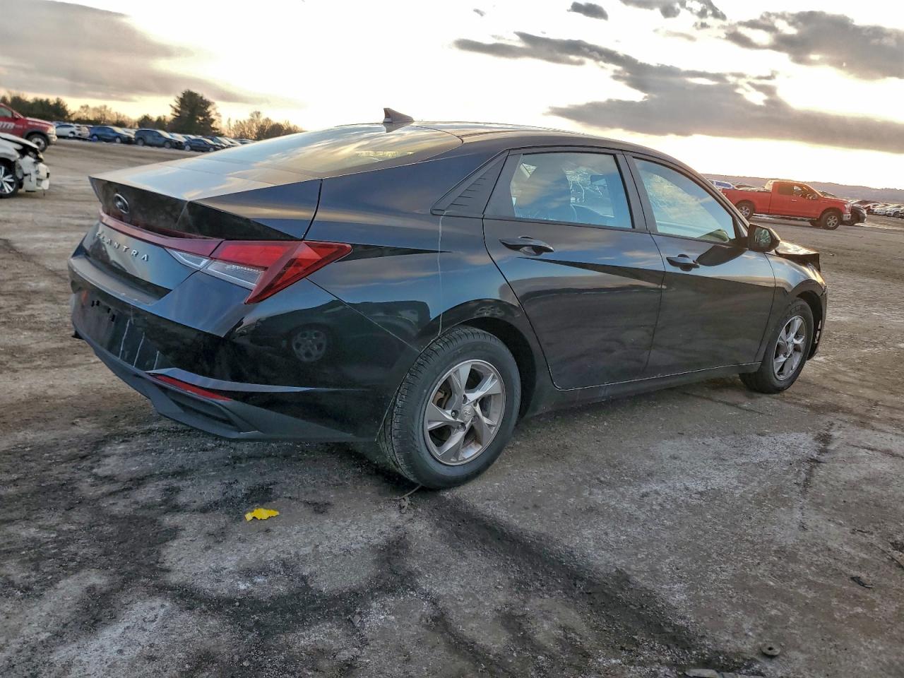 Hyundai ELANTRA Se Image 11