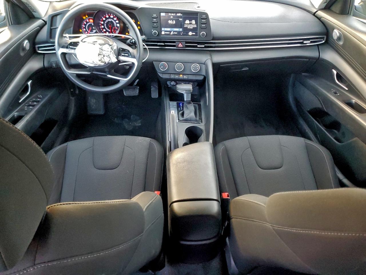 Hyundai ELANTRA Se Image 4