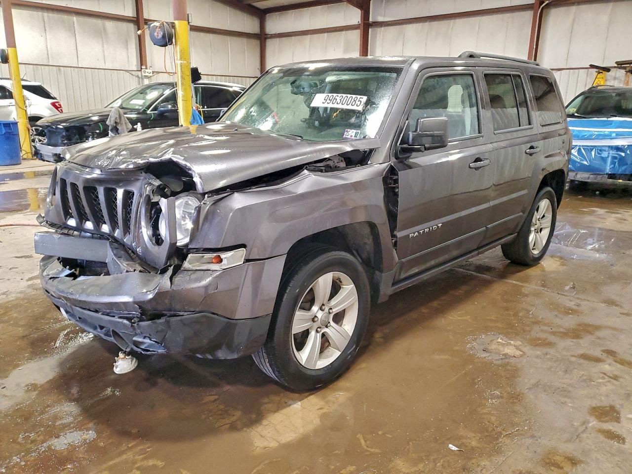 Jeep Patriot Latitude Image 1