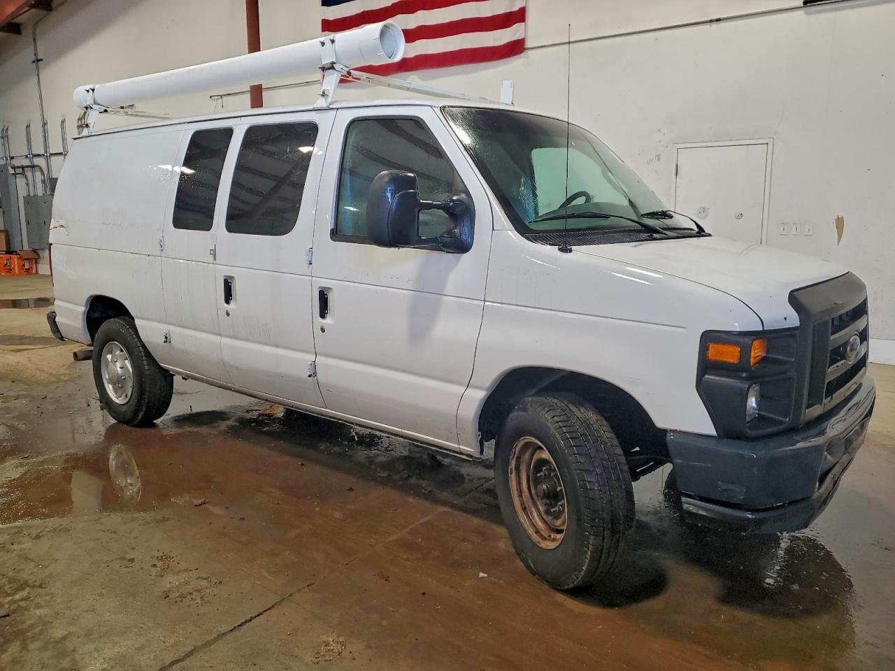 Ford E-350 E350 Super Duty Van Image 5