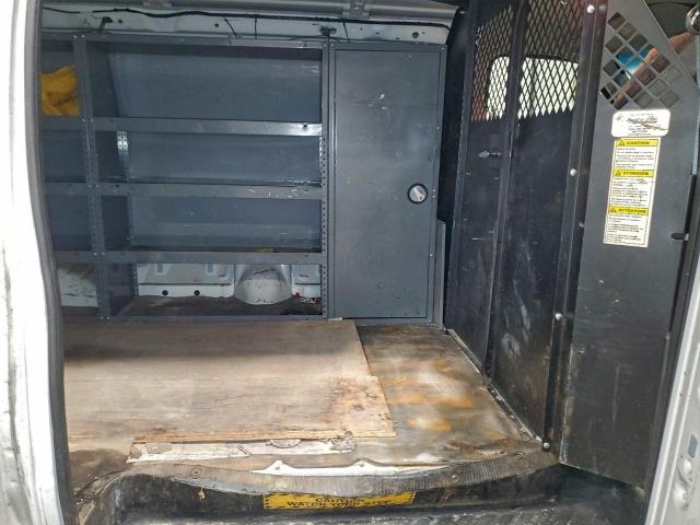 Ford E-350 E350 Super Duty Van Image 12