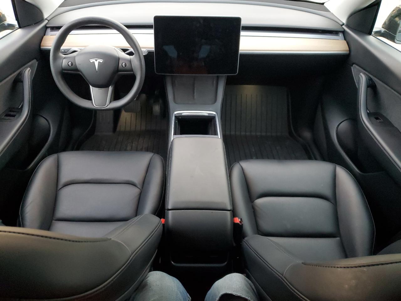 Tesla Model Y Image 6