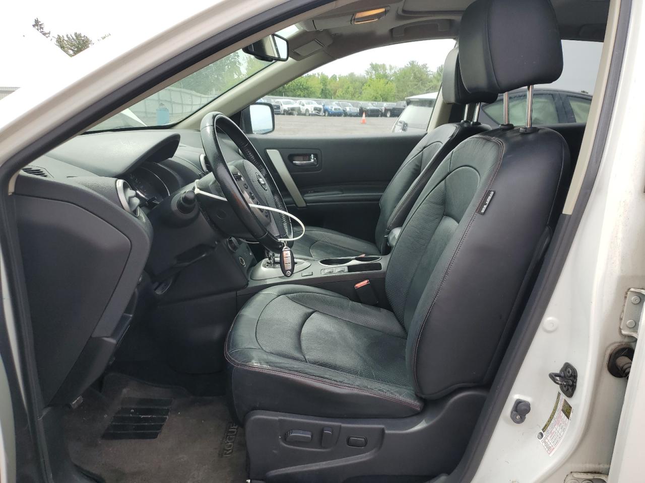 Nissan Rogue S Image 7