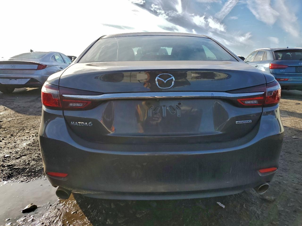 Mazda 6 Touring Image 5