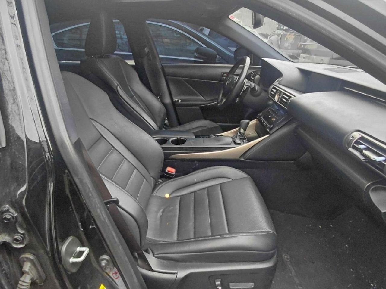 Lexus Is 250 Image 9