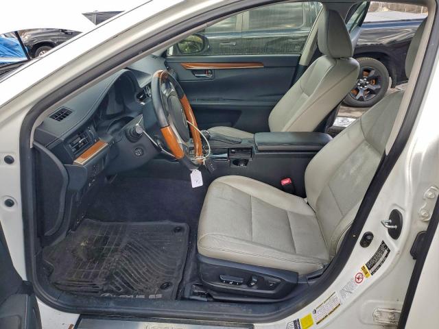 Lexus Es 300h Image 4