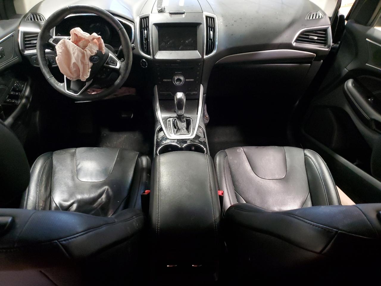 Ford Edge Titanium Image 12