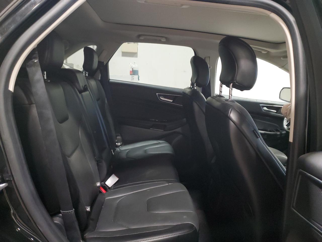 Ford Edge Titanium Image 5