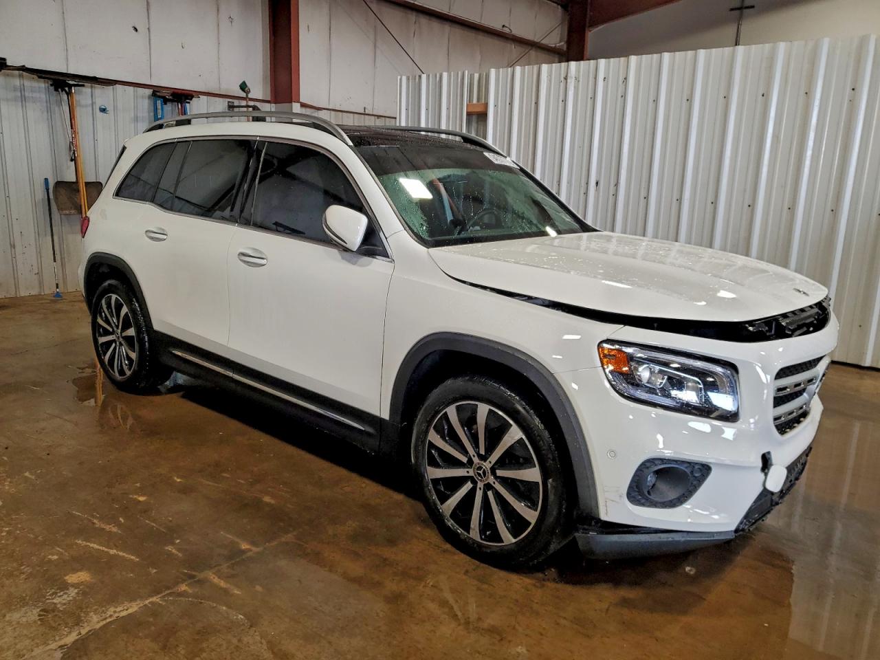 Mercedes-Benz GLB 250 4matic Image 13