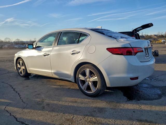 Acura ILX 20 Tech Image 3