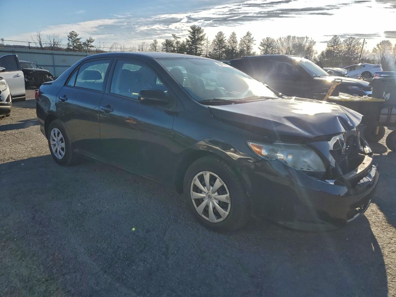 Toyota Corolla Base Image 7