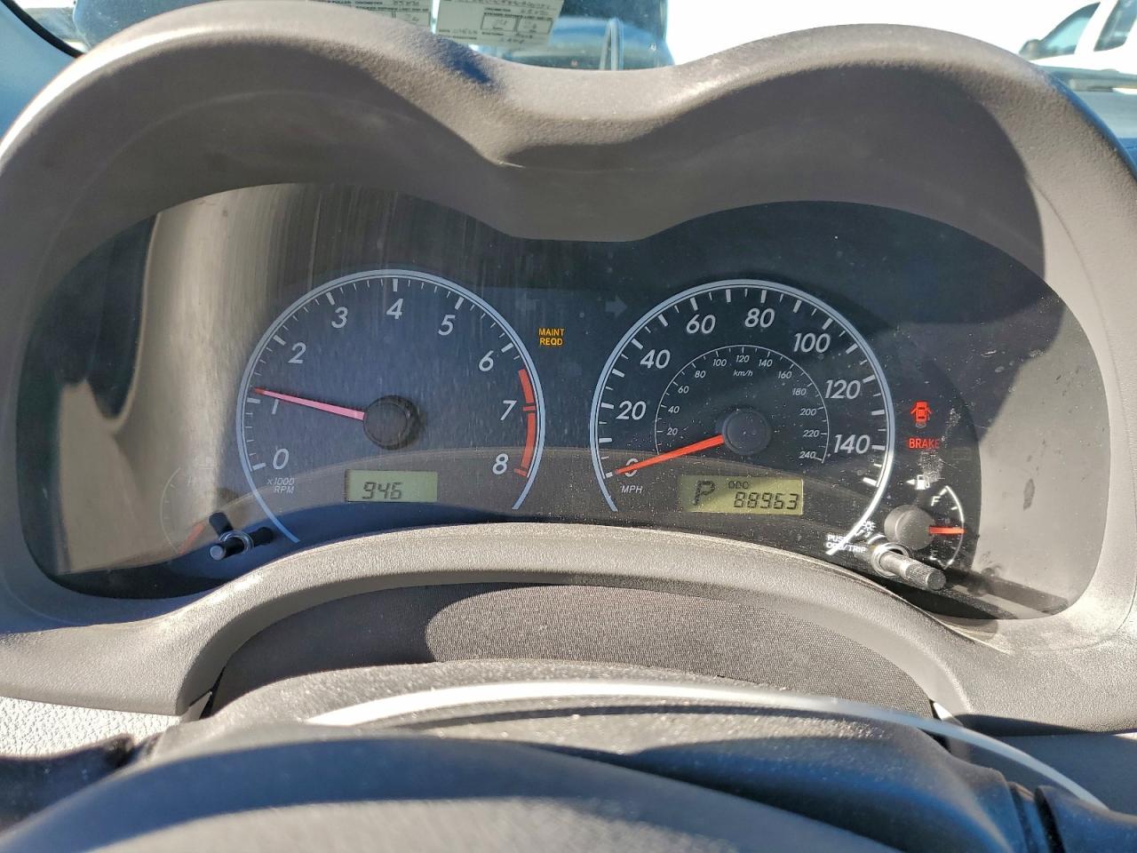 Toyota Corolla Base Image 8