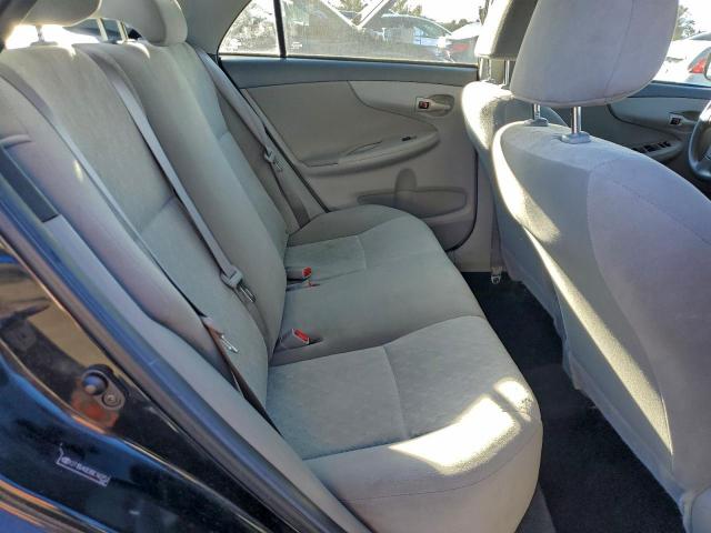 Toyota Corolla Base Image 4