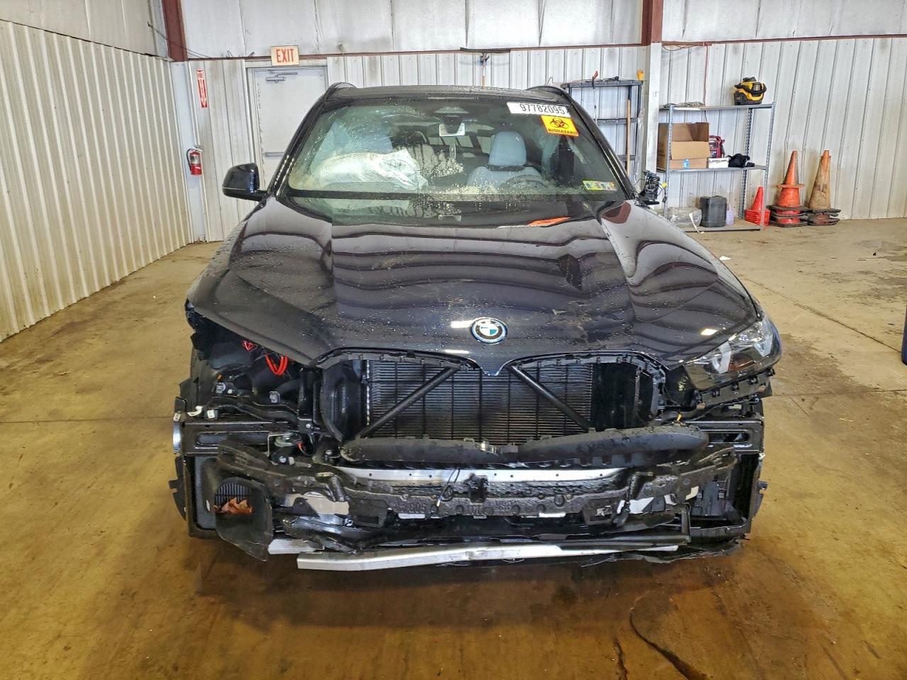 BMW X Series Xdrive50e Image 3