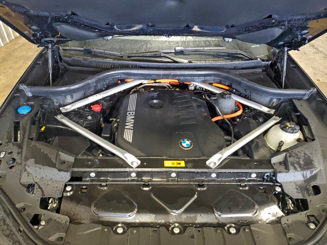 BMW X Series Xdrive50e Image 12