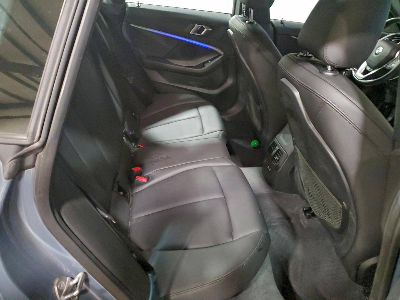 BMW 2 Series Image 11