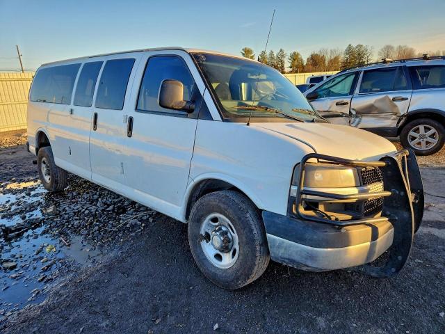 Chevrolet Express Lt Image 6