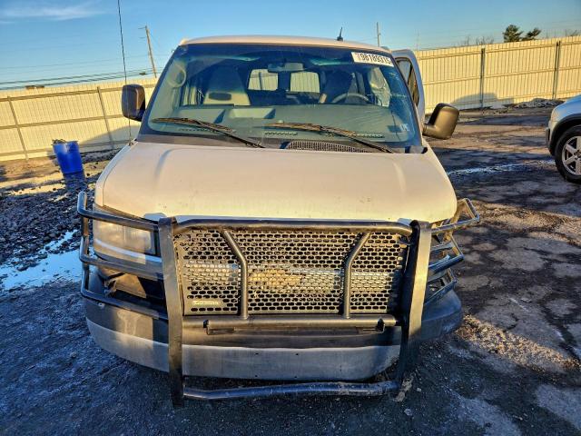 Chevrolet Express Lt Image 4