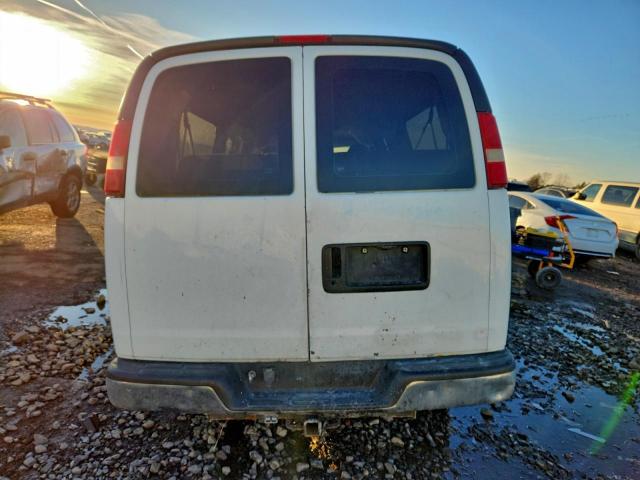 Chevrolet Express Lt Image 5