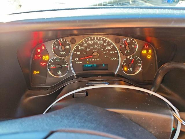 Chevrolet Express Lt Image 9