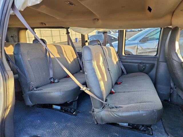 Chevrolet Express Lt Image 10