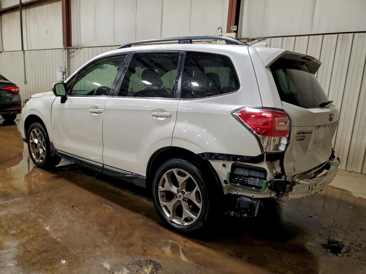 Subaru Forester 2.5i Touring Image 2