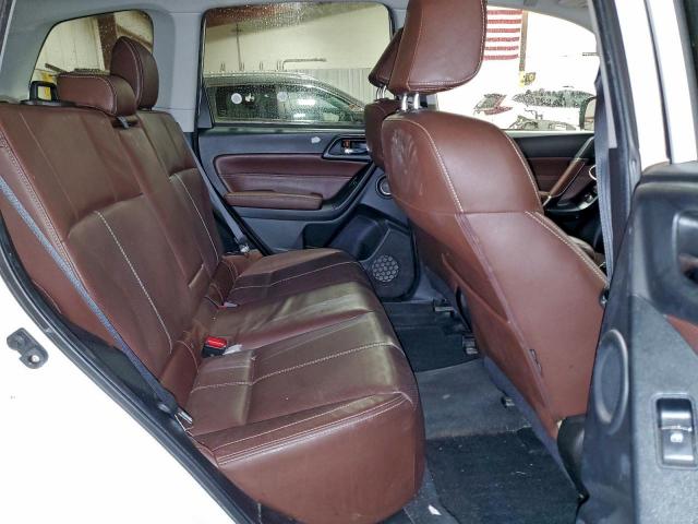 Subaru Forester 2.5i Touring Image 8