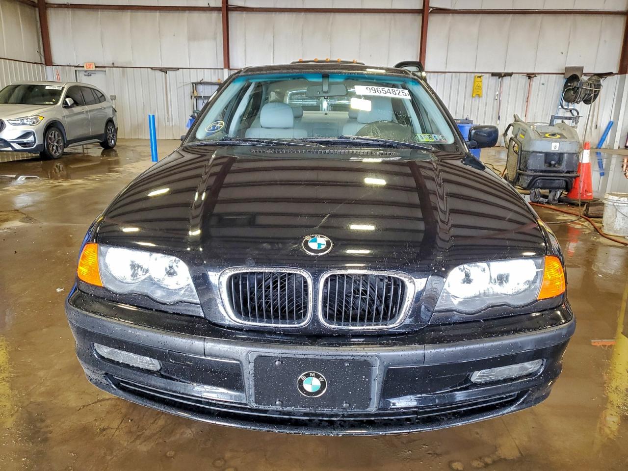 BMW 3 Series I Image 9