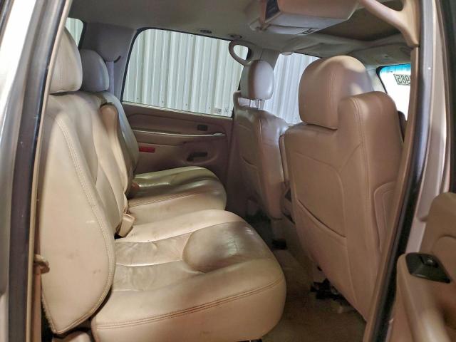 GMC Yukon K1500 Image 13