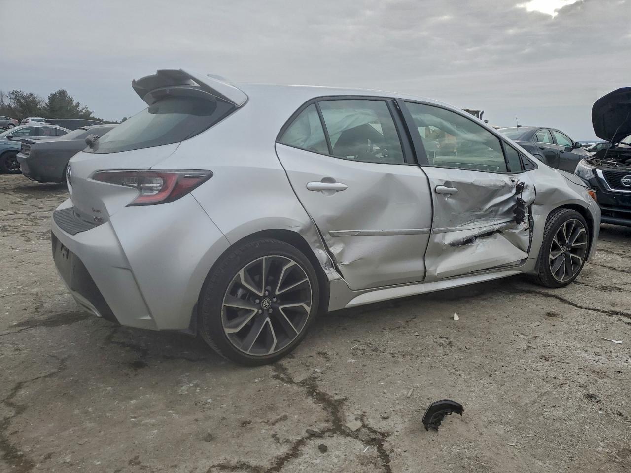 Toyota Corolla Se Image 10