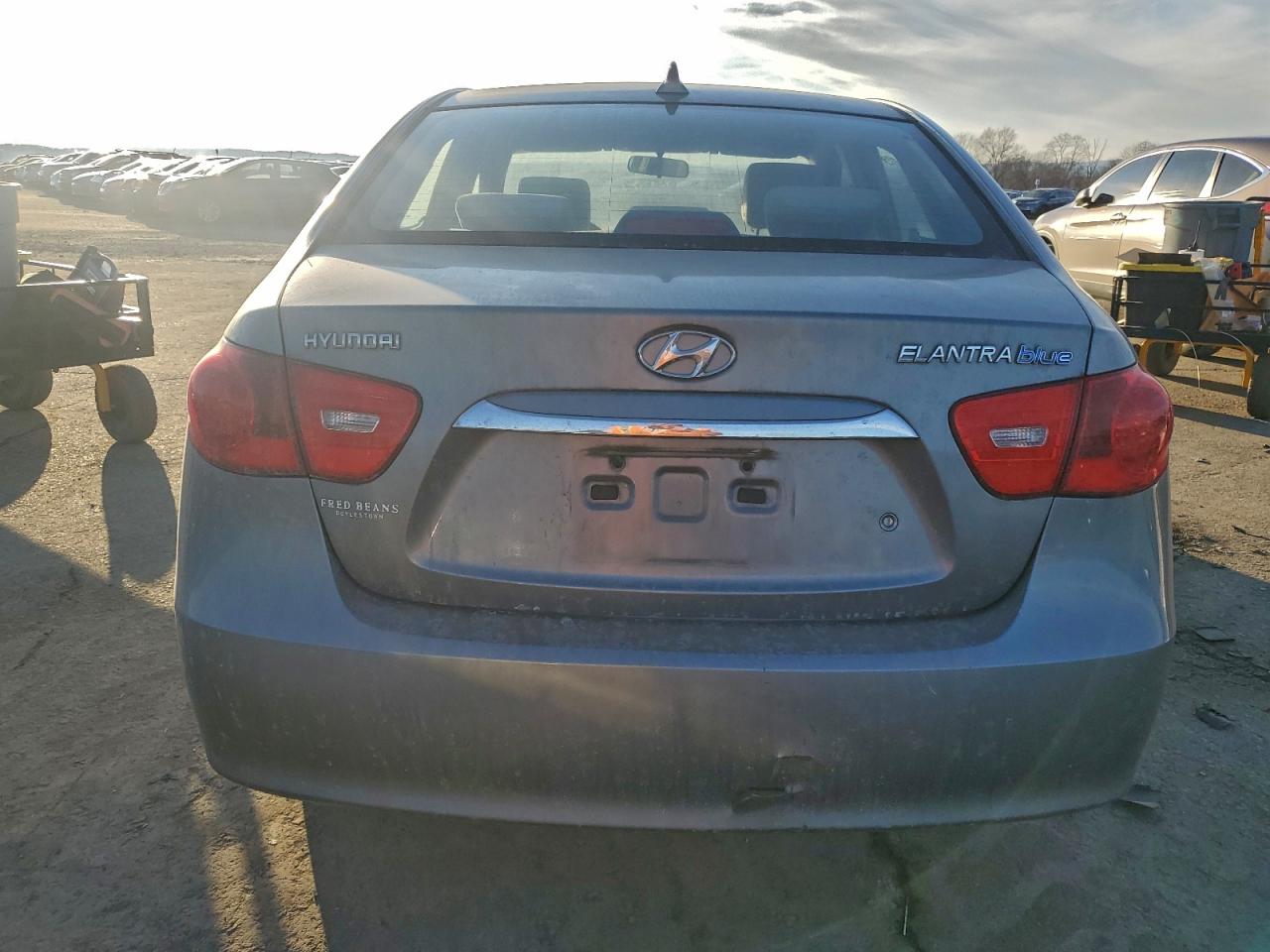 Hyundai ELANTRA Blue Image 5