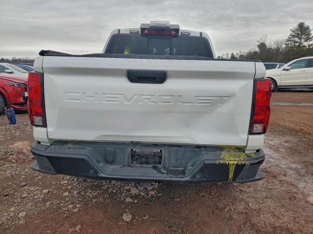 Chevrolet Colorado Image 11