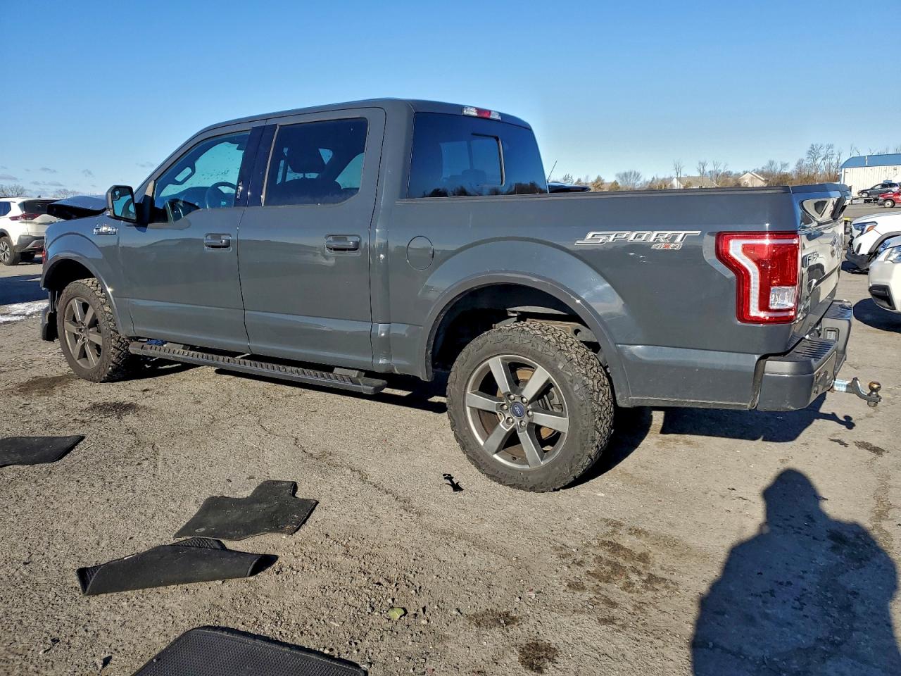 Ford F-150 Supercrew Image 4