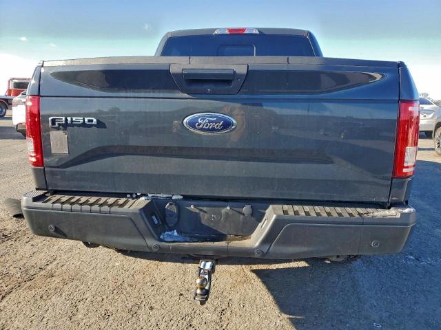 Ford F-150 Supercrew Image 8