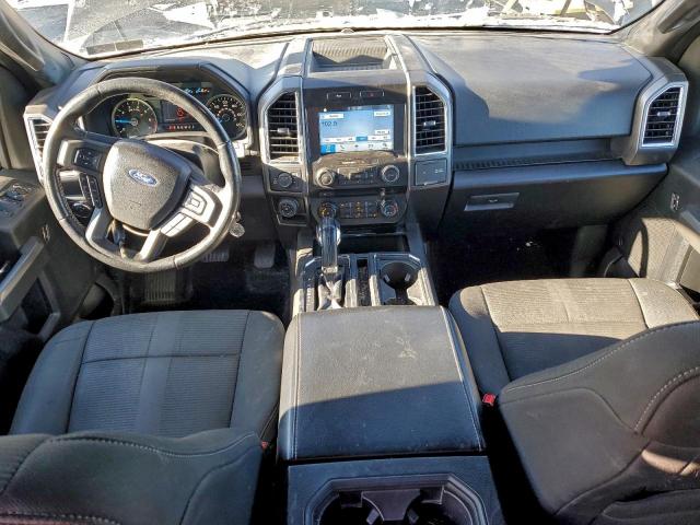 Ford F-150 Supercrew Image 11