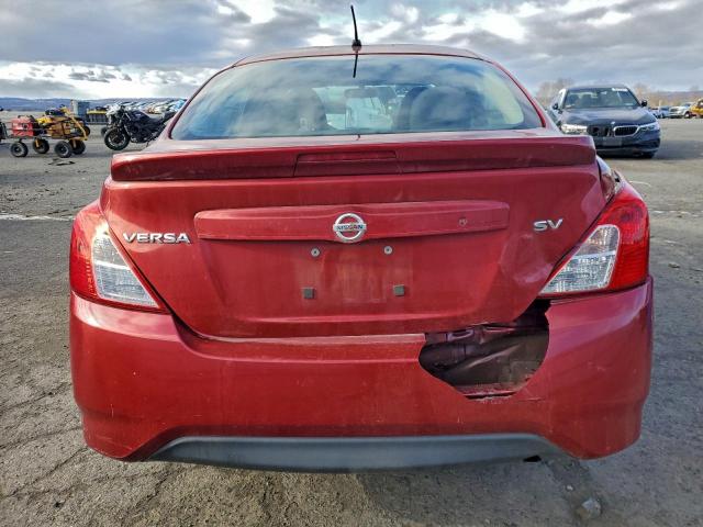 Nissan Versa S Image 5