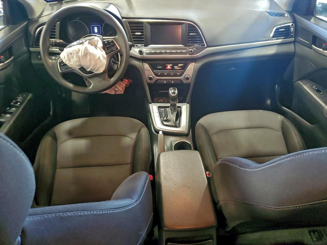 Hyundai ELANTRA Sel Image 4