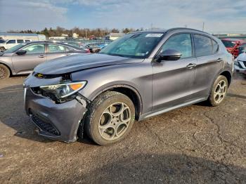  Salvage Alfa Romeo Stelvio