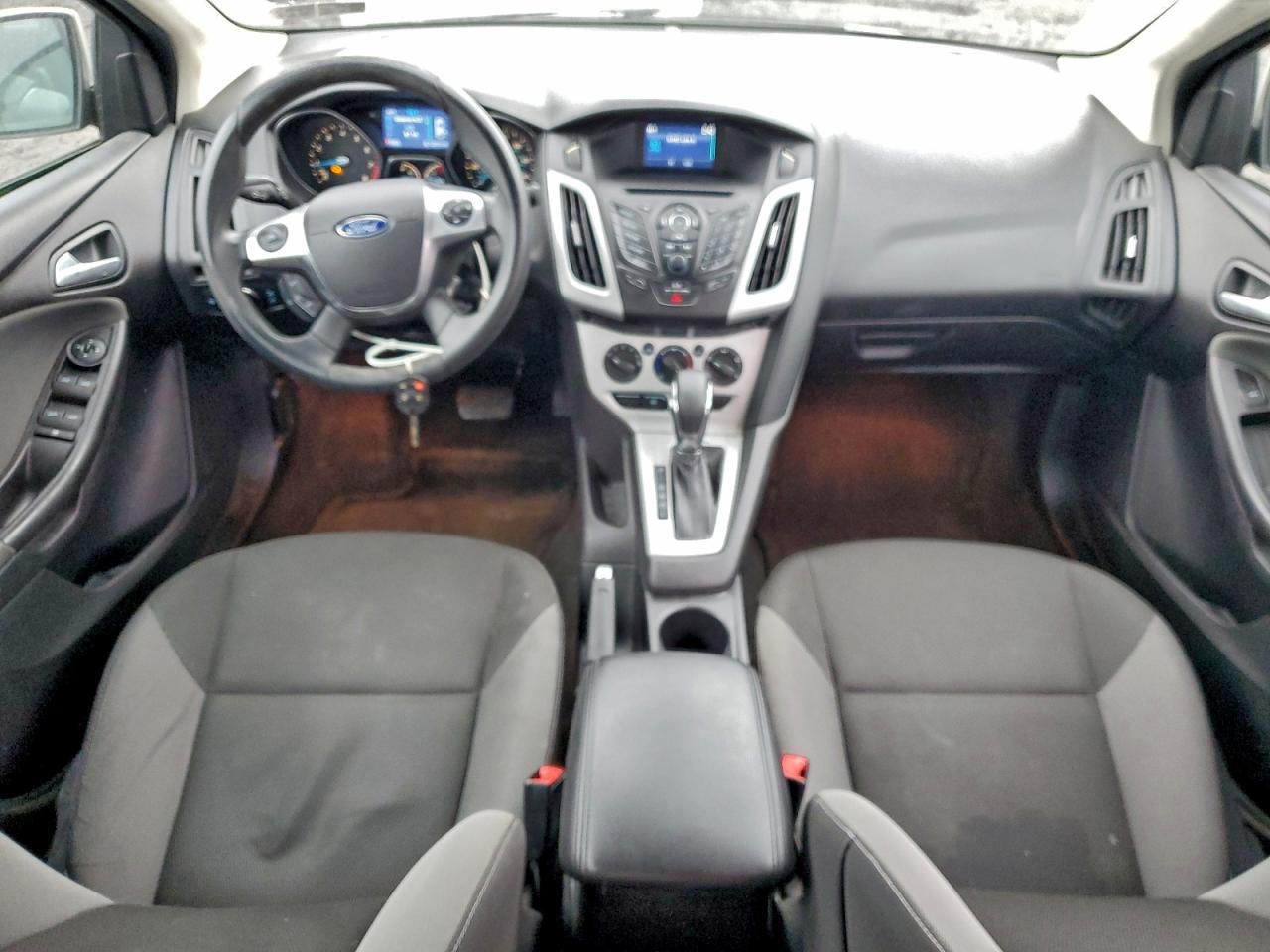 Ford Focus Se Image 11