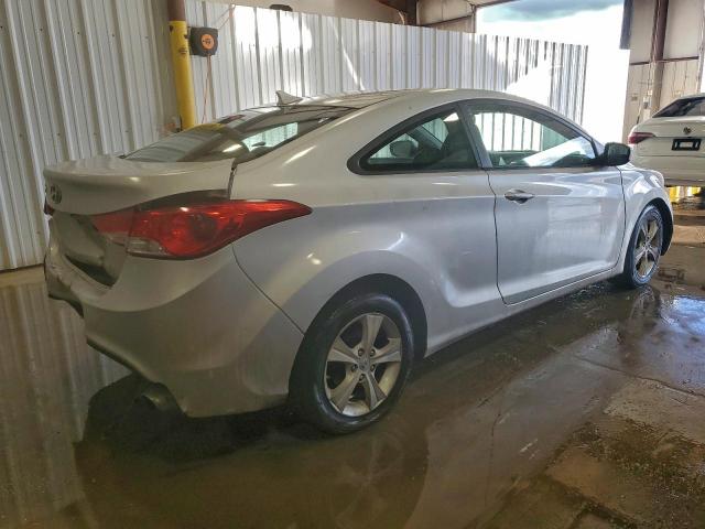Hyundai ELANTRA Gs Image 11