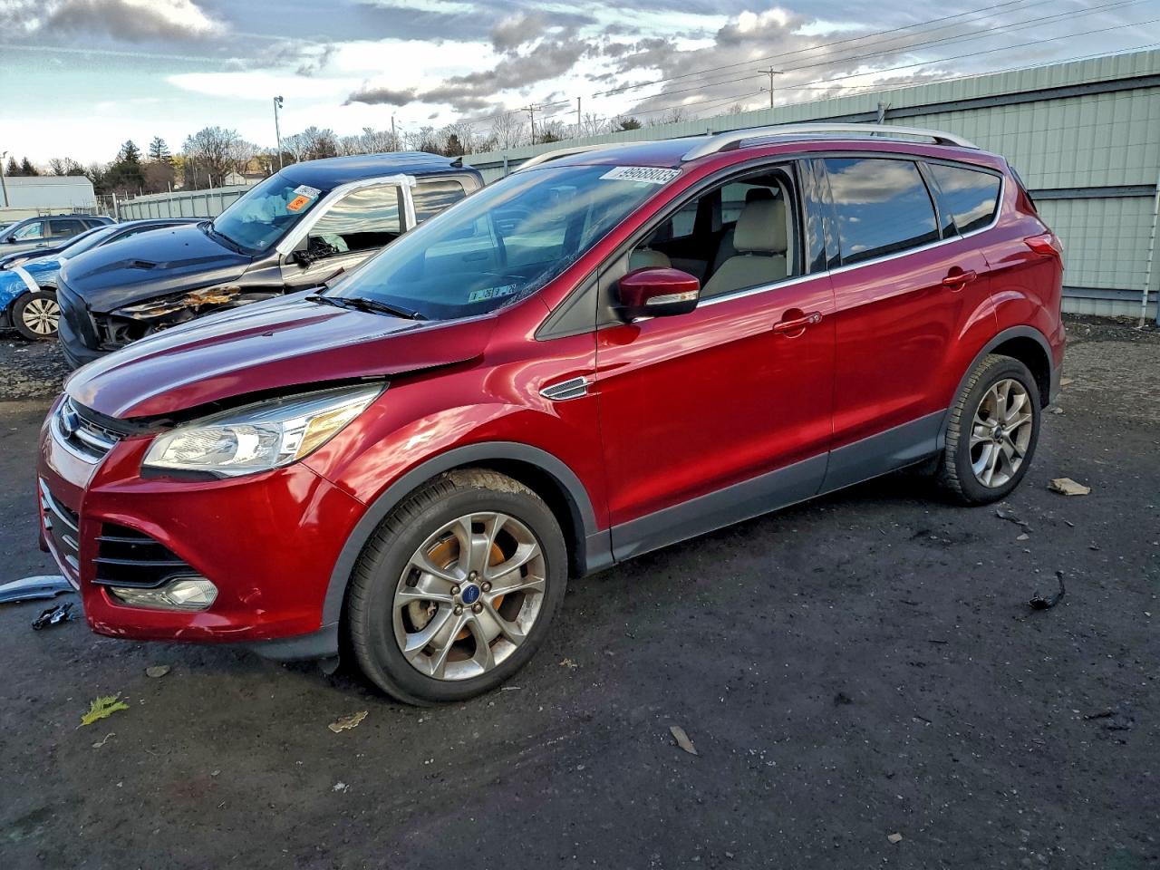 Ford Escape Titanium Image 1