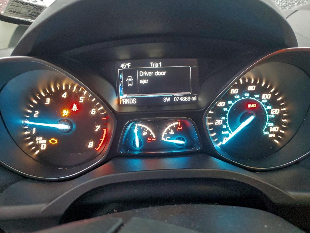 Ford Escape Titanium Image 3