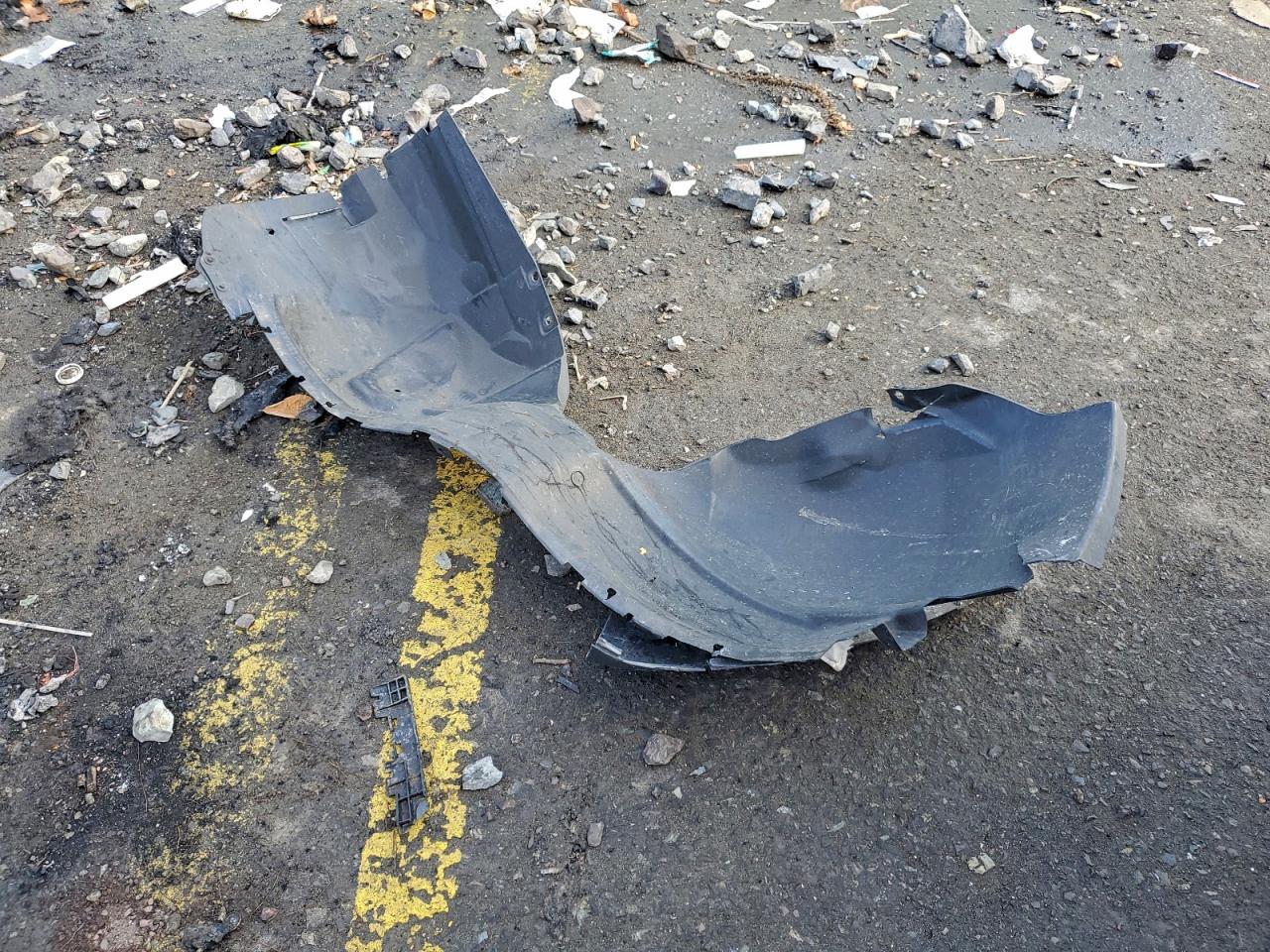 Ford Escape Titanium Image 7